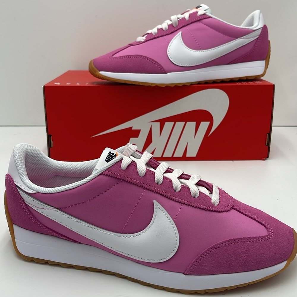 Nike WMNS Pacific
Playful Pink/Gum Light
Brown/Safety Orange/White
HM4771-602 - Picture 13 of 16